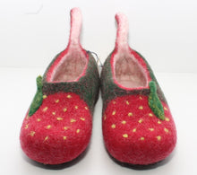 Load image into Gallery viewer, Handfelted Children Wool Slippers, Size: UK 3.5-4
