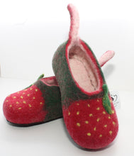 Load image into Gallery viewer, Handfelted Children Wool Slippers, Size: UK 3.5-4