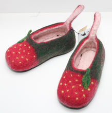 Load image into Gallery viewer, Handfelted Children Wool Slippers, Size: UK 3.5-4