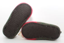 Load image into Gallery viewer, Handfelted Children Wool Slippers, Size: UK 3.5-4