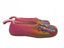 Load image into Gallery viewer, Impressionistic Slippers: FUSCIA Color
