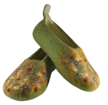 Load image into Gallery viewer, Impressionistic Slippers Various Colors
