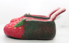 Load image into Gallery viewer, Handfelted Children Wool Slippers, Size: UK 3.5-4
